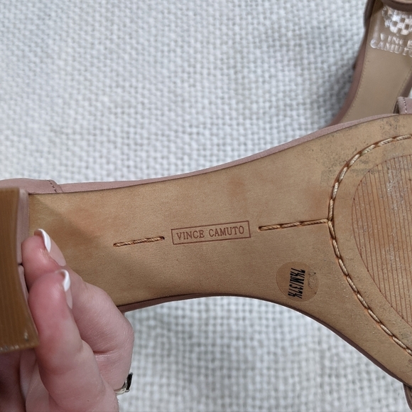 New Vince Camuto Corlina Baby Pink Suede Open Toed Block Heels Size 7.5 / 37.5 - Picture 8 of 9